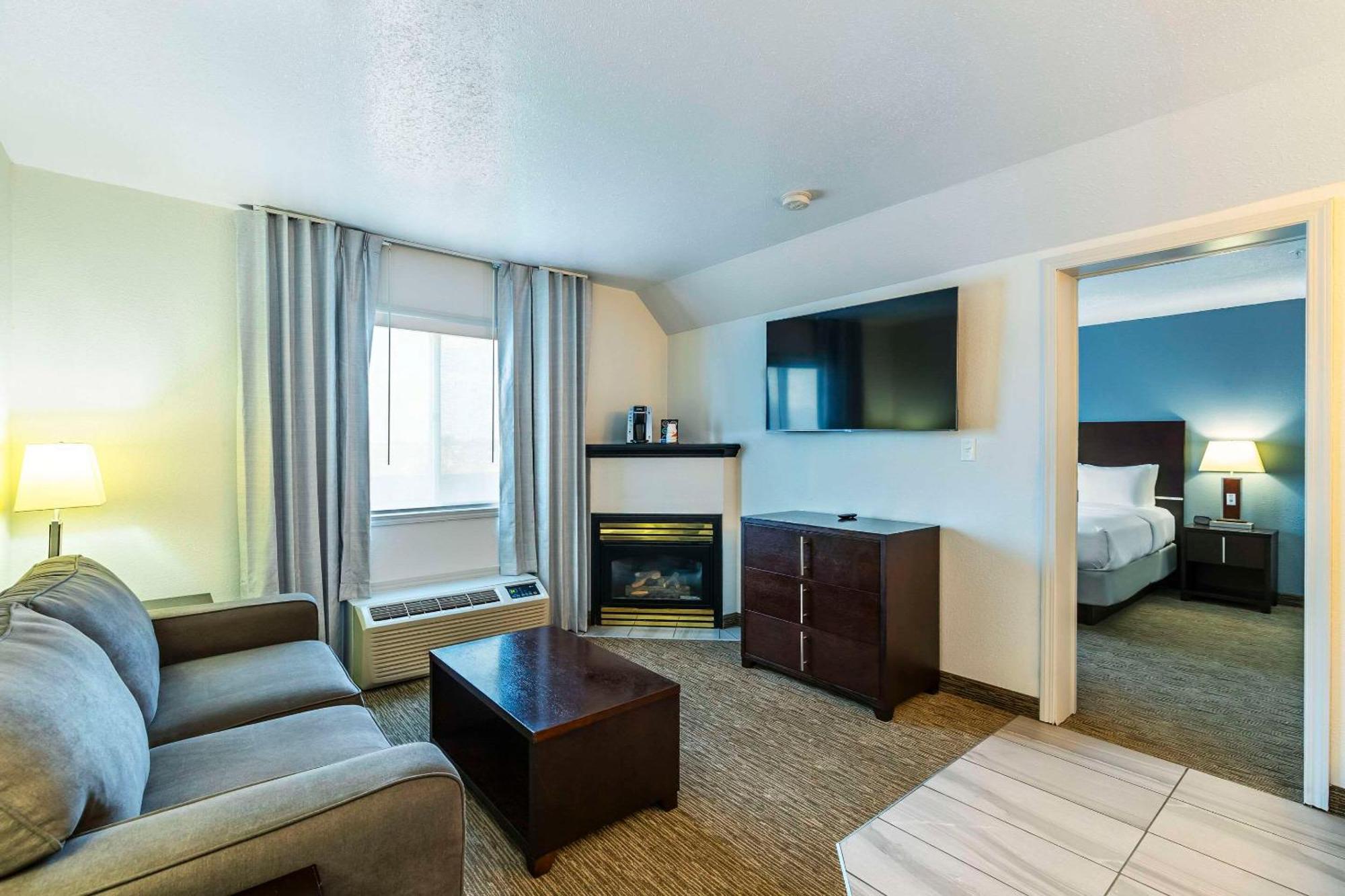 Comfort Inn & Suites Йорктон Экстерьер фото