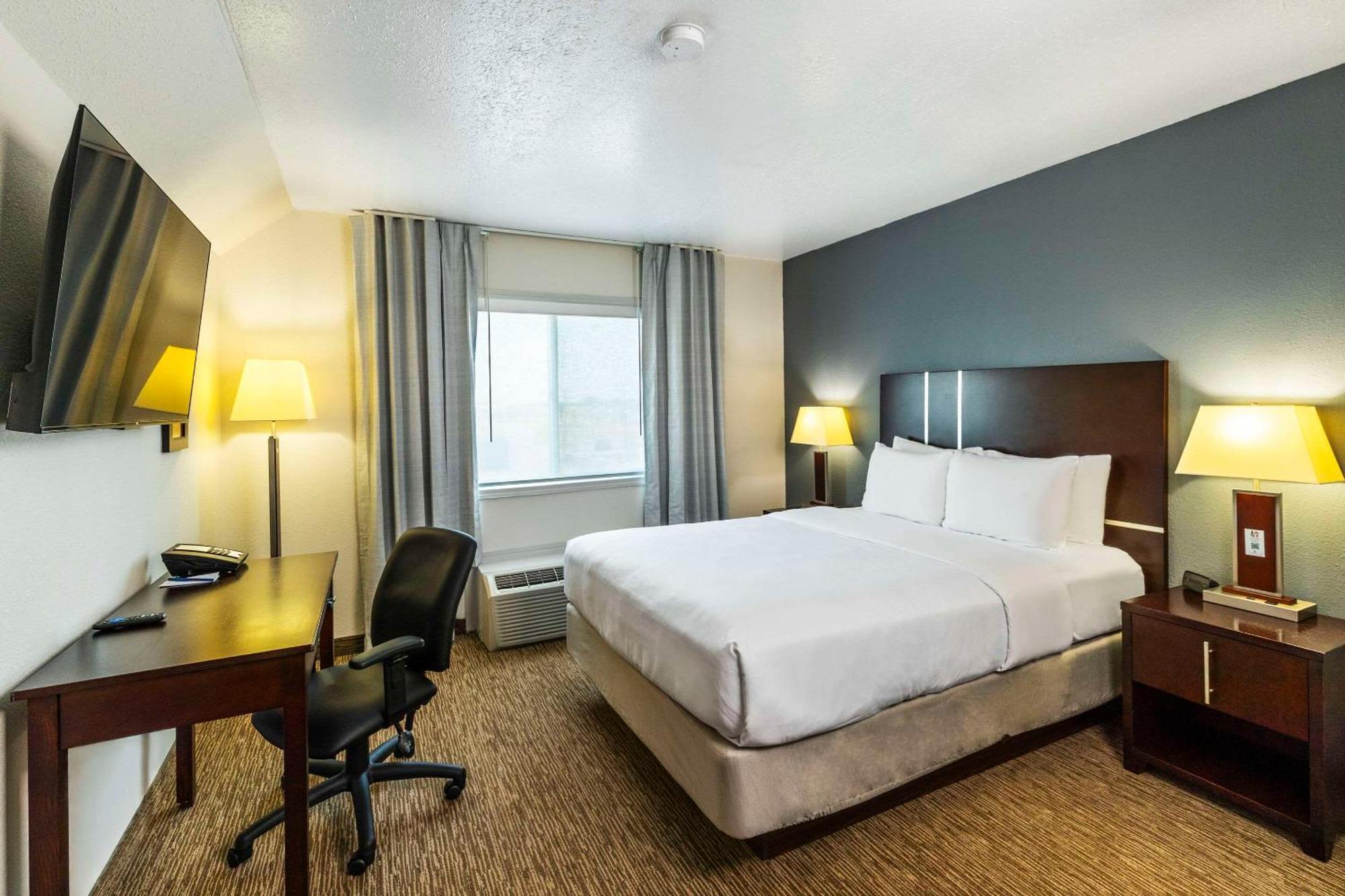 Comfort Inn & Suites Йорктон Экстерьер фото