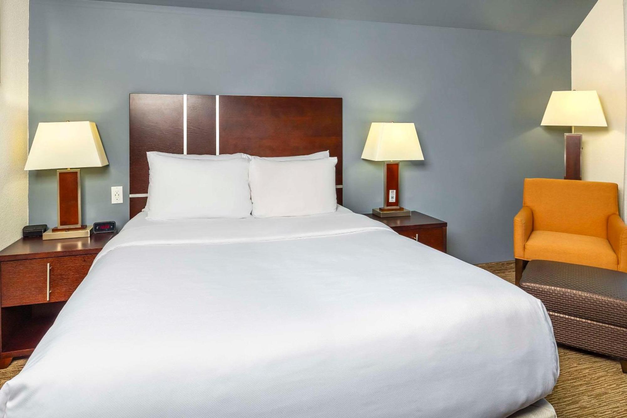 Comfort Inn & Suites Йорктон Экстерьер фото