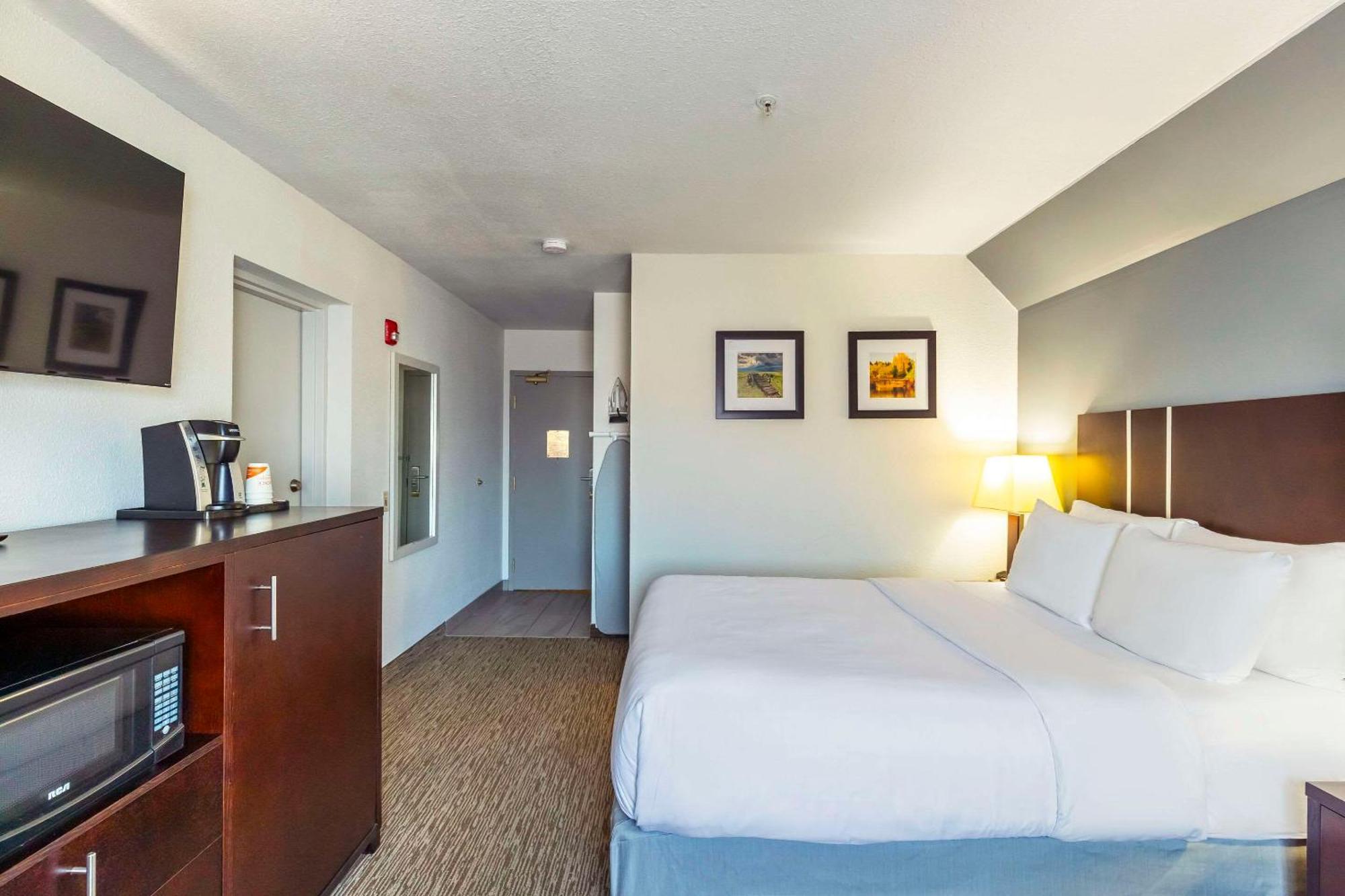 Comfort Inn & Suites Йорктон Экстерьер фото
