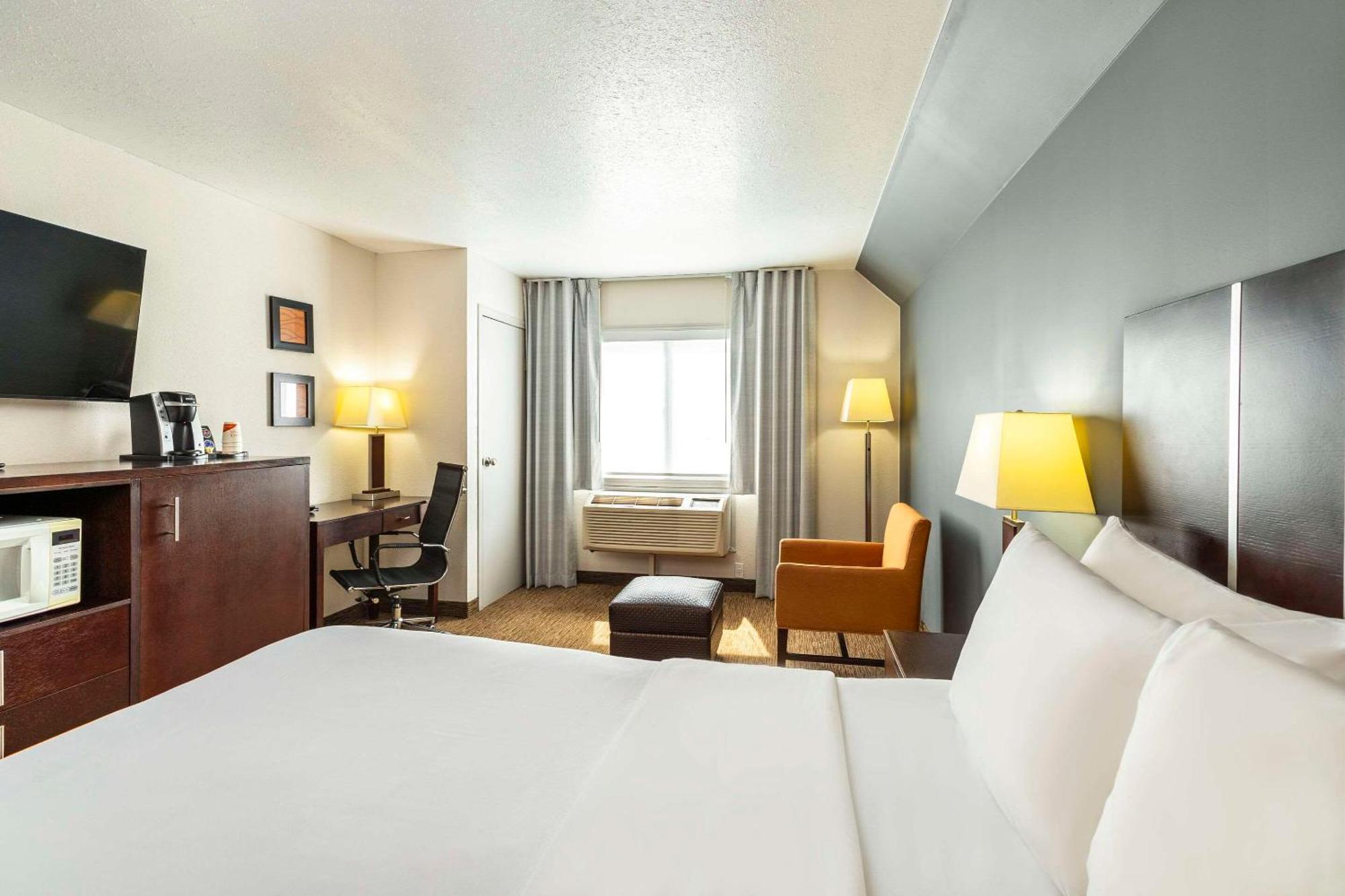 Comfort Inn & Suites Йорктон Экстерьер фото